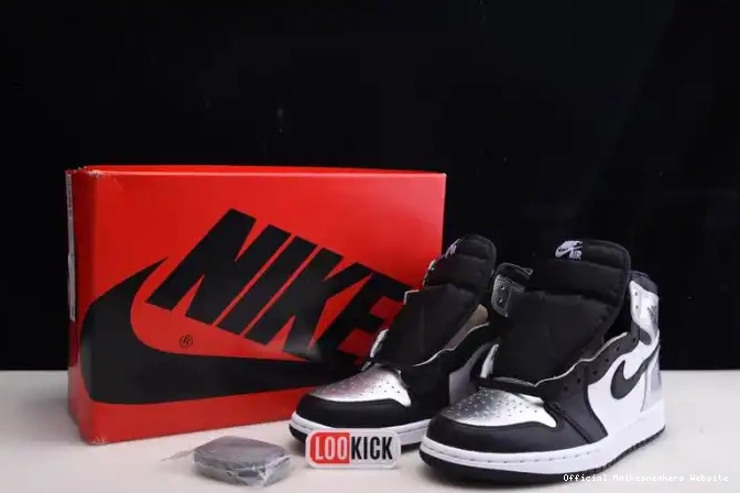 Official Maikesneakers SILVER WMNS TOE OG JORDAN AIR HIGH CD0461-001 1 0405
